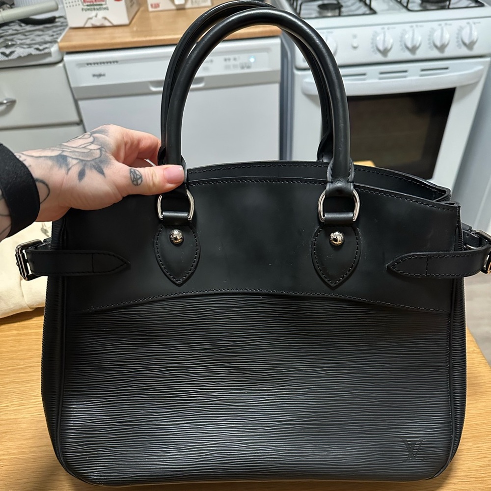 Louis Vuitton “passy” epi leather top handle bag